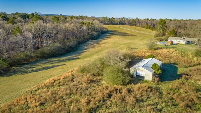 434 Farm Road, Trion, GA 30753