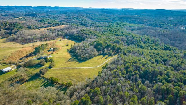 434 Farm Road, Trion, GA 30753