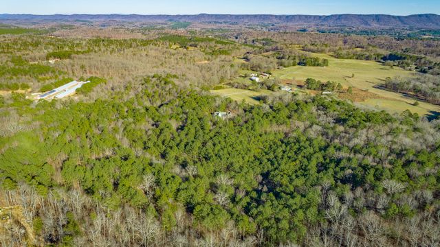 434 Farm Road, Trion, GA 30753