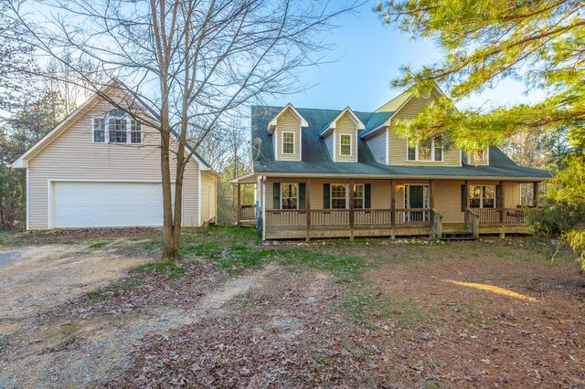 434 Farm Road, Trion, GA 30753