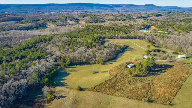 434 Farm Road, Trion, GA 30753