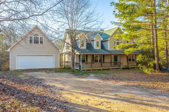 434 Farm Road, Trion, GA 30753