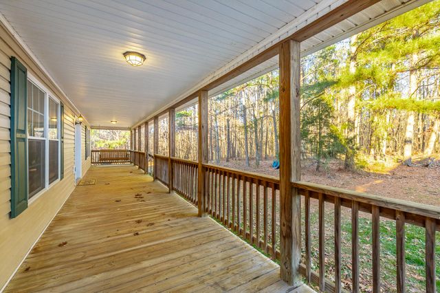 434 Farm Road, Trion, GA 30753