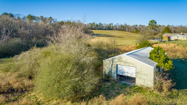 434 Farm Road, Trion, GA 30753