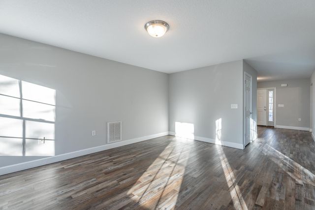 434 Farm Road, Trion, GA 30753