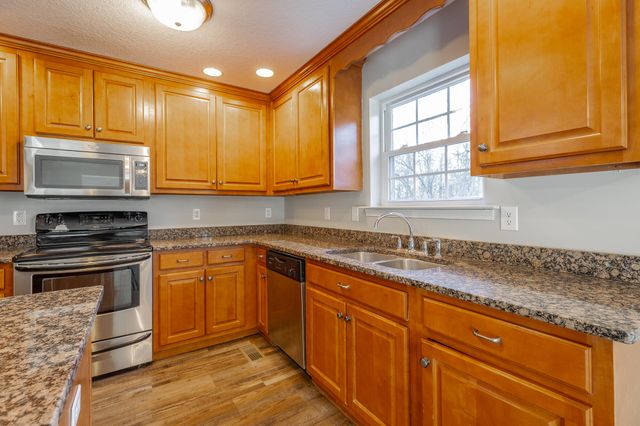 434 Farm Road, Trion, GA 30753