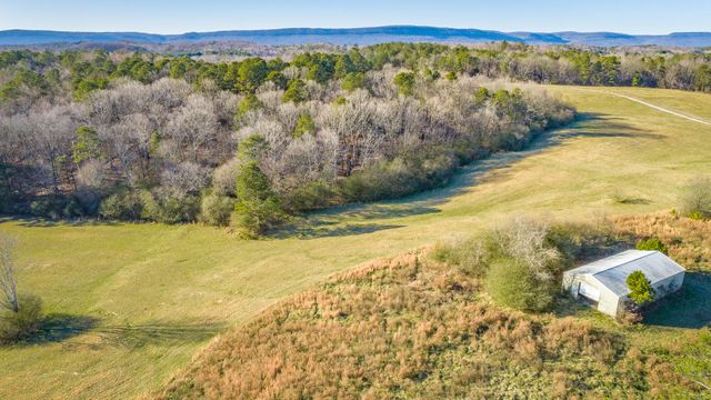 434 Farm Road, Trion, GA 30753