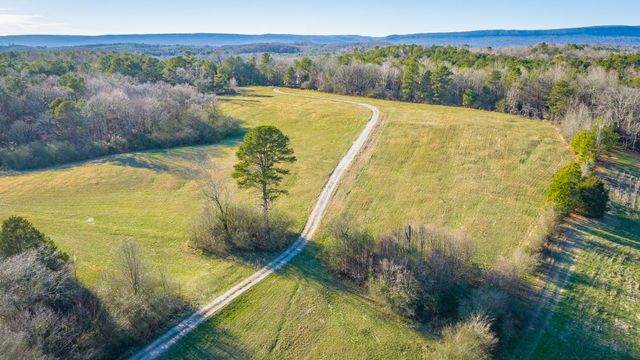 434 Farm Road, Trion, GA 30753