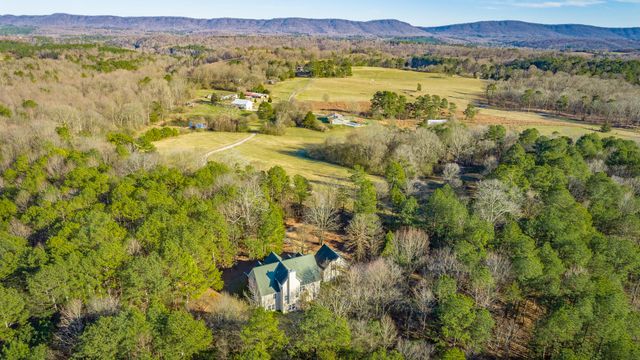 434 Farm Road, Trion, GA 30753