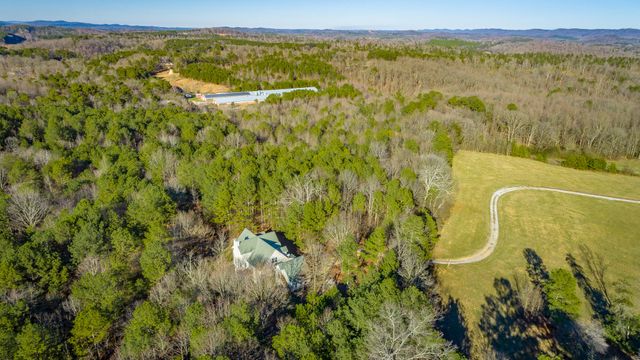 434 Farm Road, Trion, GA 30753