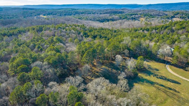 434 Farm Road, Trion, GA 30753