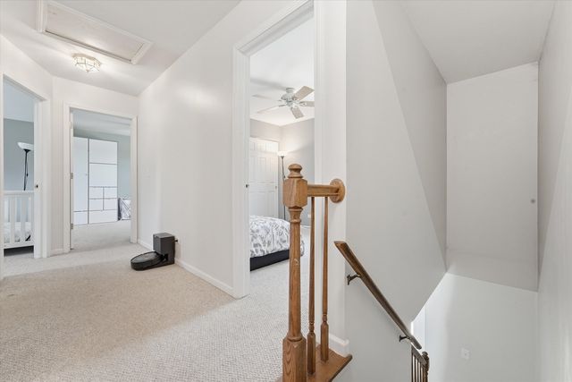 1 Regal Court, Algonquin, IL 60102