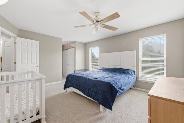 1 Regal Court, Algonquin, IL 60102