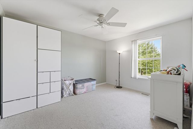 1 Regal Court, Algonquin, IL 60102