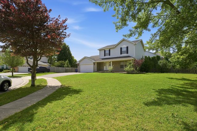 1 Regal Court, Algonquin, IL 60102