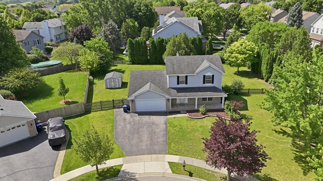 1 Regal Court, Algonquin, IL 60102