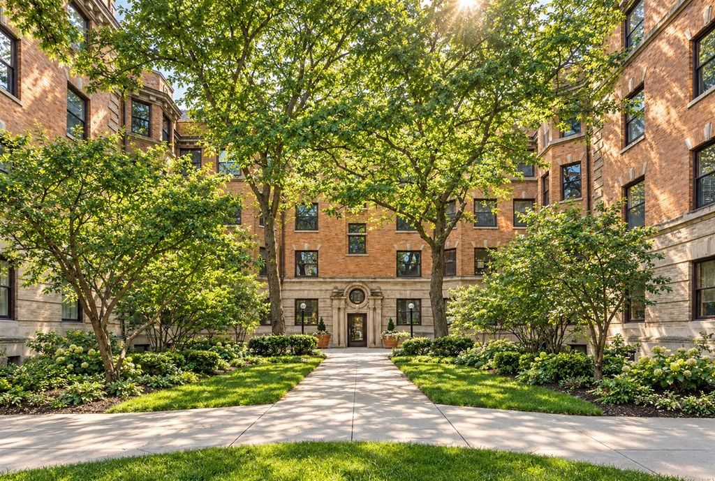 700 W Irving Park Road A4, Chicago, IL 60613 — exterior