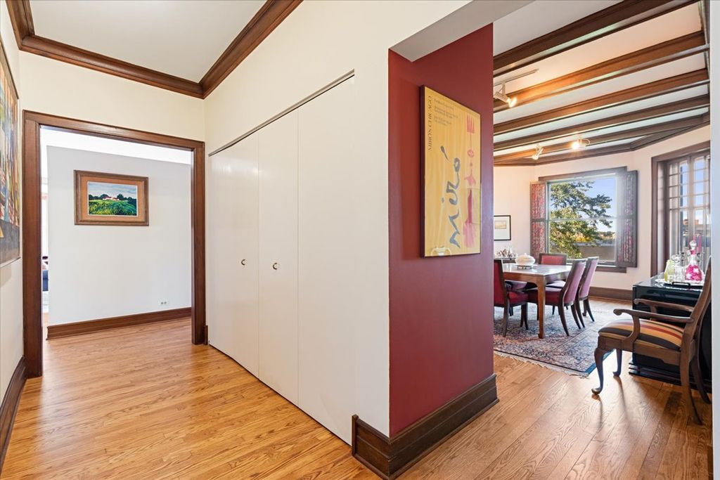 700 W Irving Park Road A4, Chicago, IL 60613 — photo 2