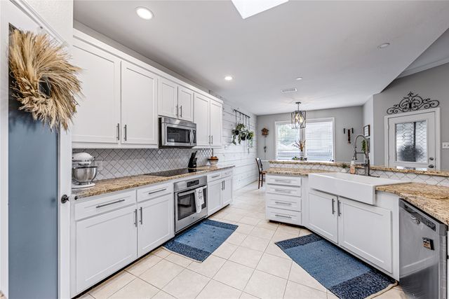 1534 Wayside Drive, Keller, TX 76248