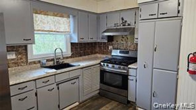 225 Monhagen Avenue, Middletown, NY 10940
