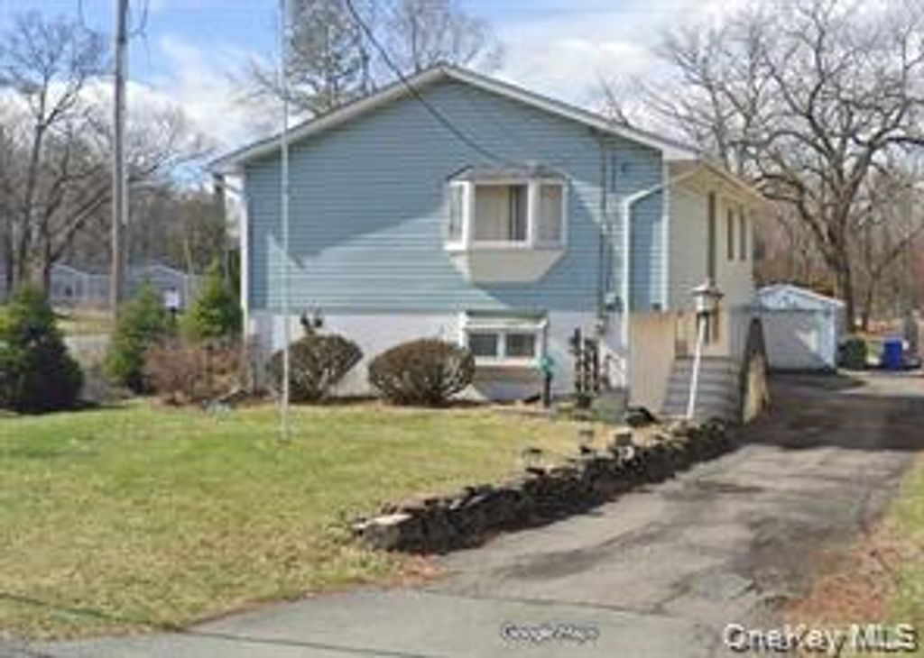 225 Monhagen Avenue, Middletown, NY 10940