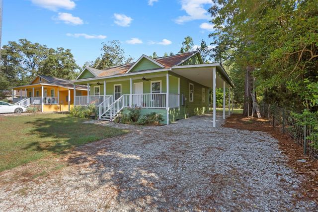 388 Mayberry Drive, Ivanhoe, TX 75979