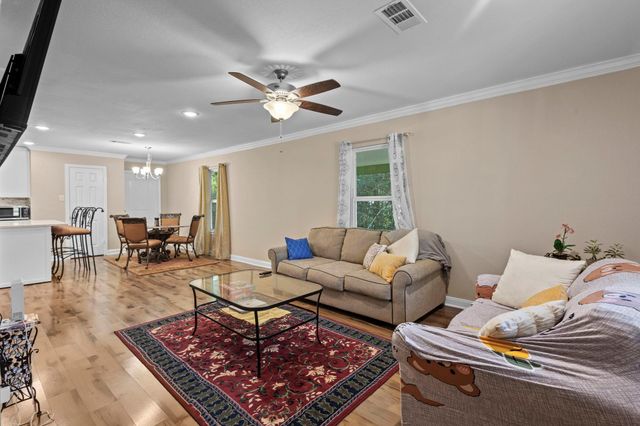 388 Mayberry Drive, Ivanhoe, TX 75979