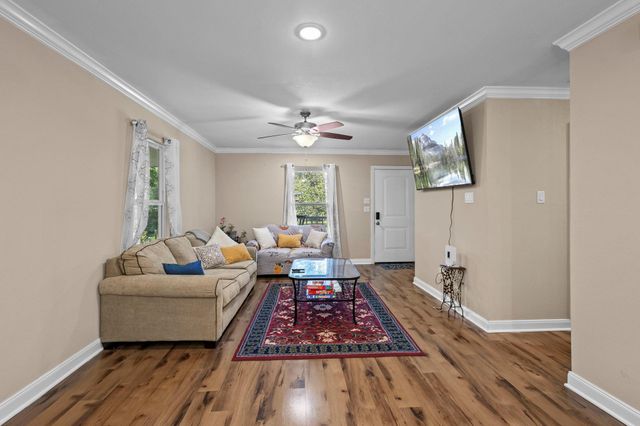 388 Mayberry Drive, Ivanhoe, TX 75979