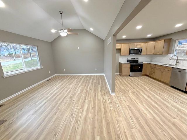 4211 Leavenworth Road, Kansas City, KS 66104