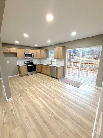 4211 Leavenworth Road, Kansas City, KS 66104