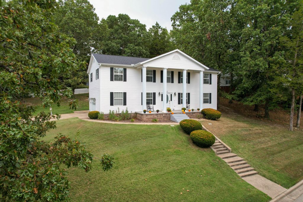 151 Garner Drive, Branson, MO 65616