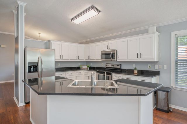 695 Randall Roberts Road, Fort Walton Beach, FL 32547