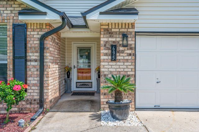 695 Randall Roberts Road, Fort Walton Beach, FL 32547