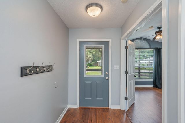 695 Randall Roberts Road, Fort Walton Beach, FL 32547