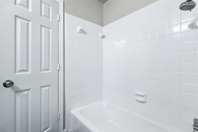 220 Davis Drive, Desoto, TX 75115