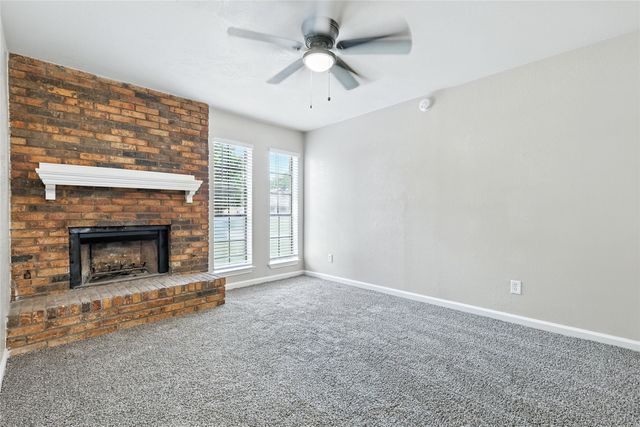 220 Davis Drive, Desoto, TX 75115