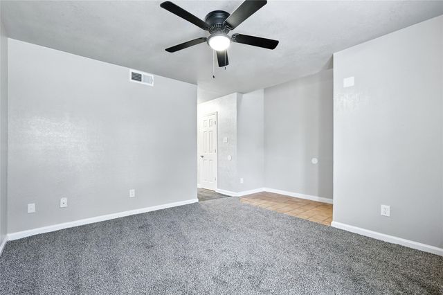 220 Davis Drive, Desoto, TX 75115