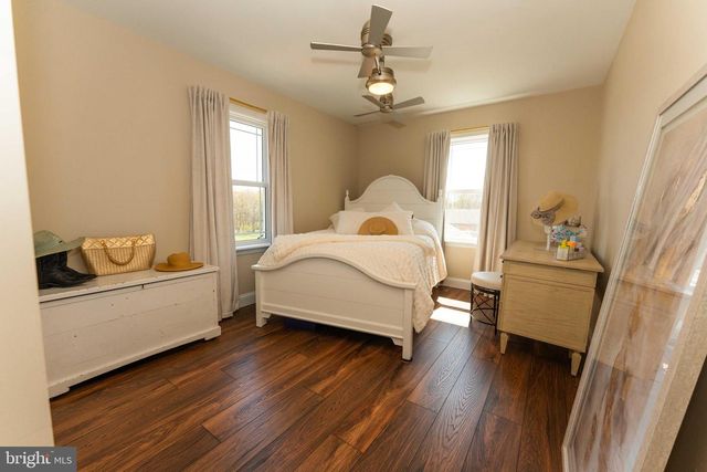 336 BROAD ST, Harleysville, PA 19438