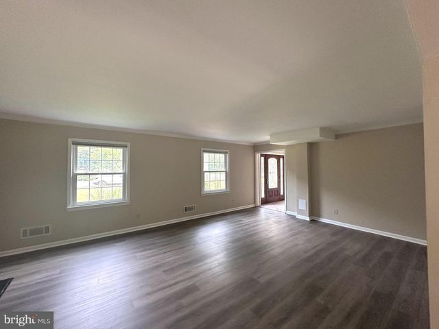 6226 HARDY DR, Mclean, VA 22101