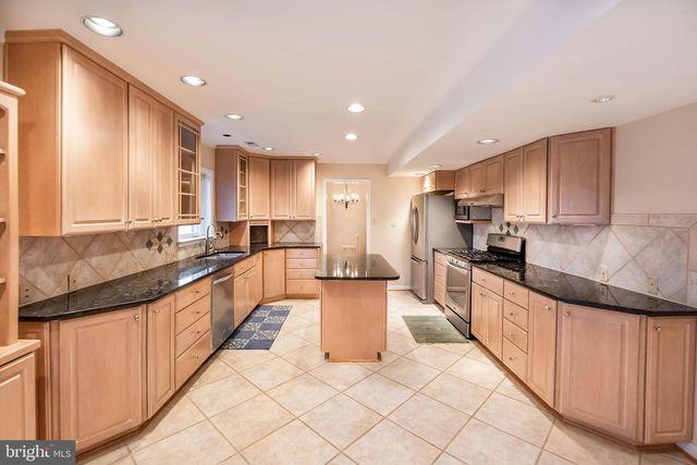 6226 HARDY DR, Mclean, VA 22101