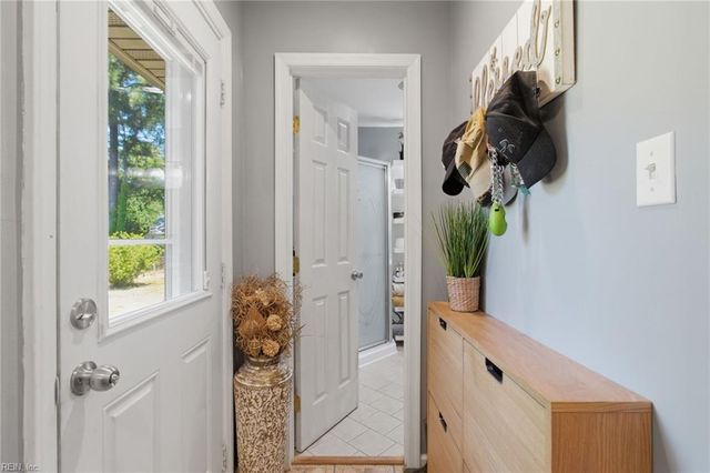 232 Martha Lee DR, Hampton, VA 23666