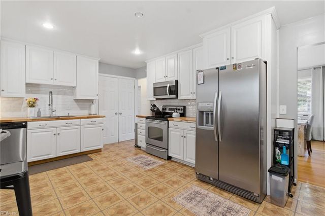 232 Martha Lee DR, Hampton, VA 23666