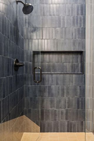 130 10th Avenue N, Hopkins, MN 55343