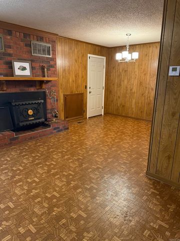 514 S Sawmill Rd, Searcy, AR 72143