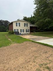 514 S Sawmill Rd, Searcy, AR 72143
