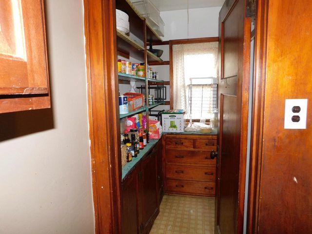 4046 N 6th STREET, Milwaukee, WI 53212