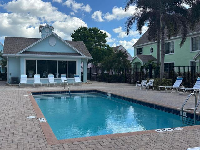 1687 SE Pomeroy Street, Stuart, FL 34997