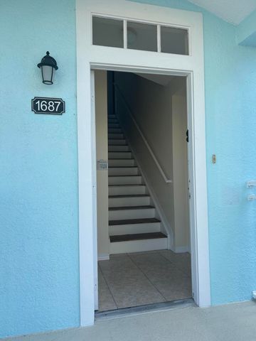 1687 SE Pomeroy Street, Stuart, FL 34997