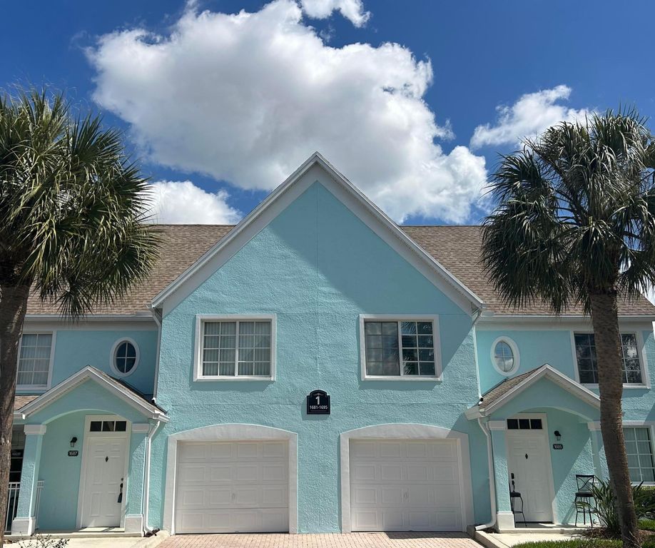 1687 SE Pomeroy Street, Stuart, FL 34997