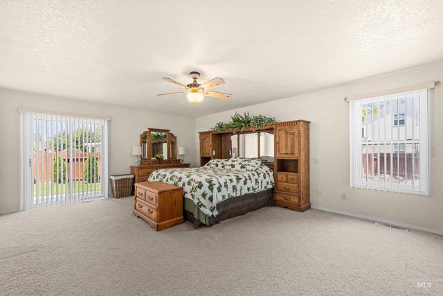 3408 Saraset Cir, Caldwell, ID 83605
